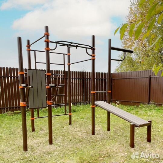 Спортивный уличный комплекс