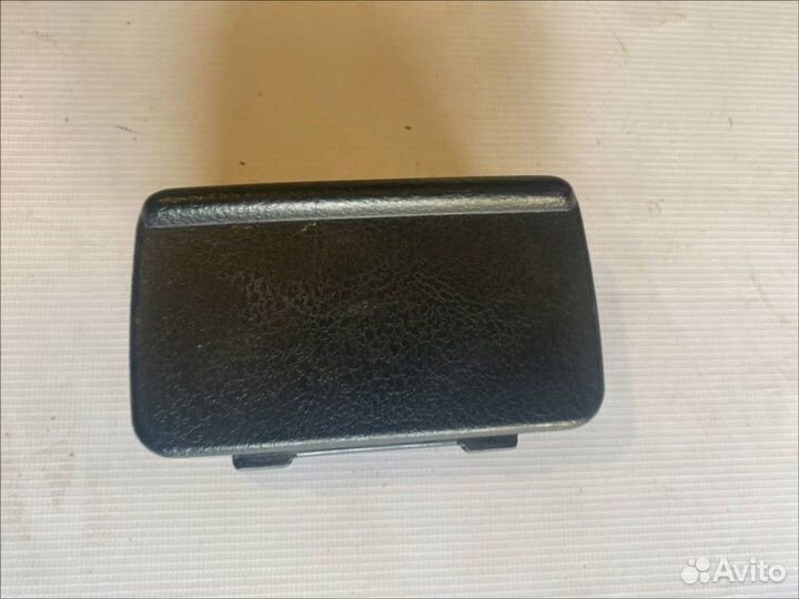 Пепельница задняя (в консоль) Nissan Maxima