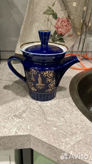 Заварочный чайник с олимпийской символикой