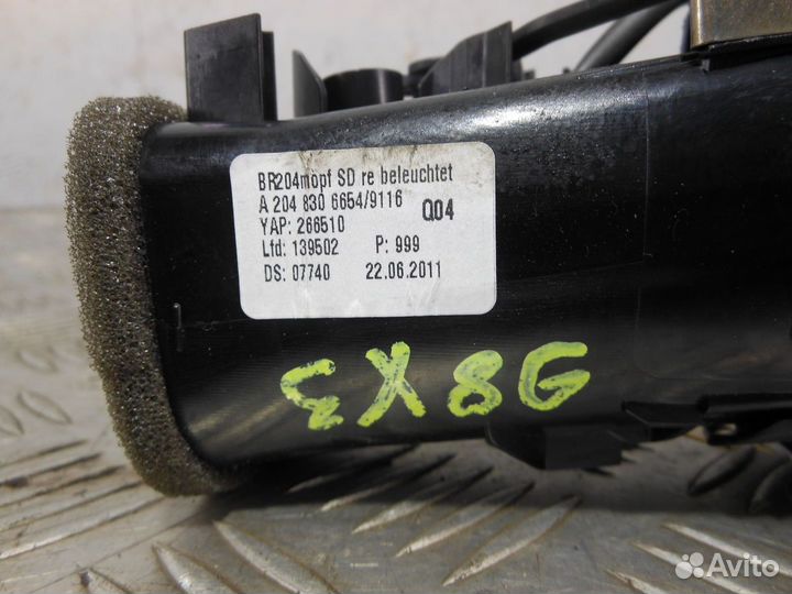 Дефлектор левый мерседес W204