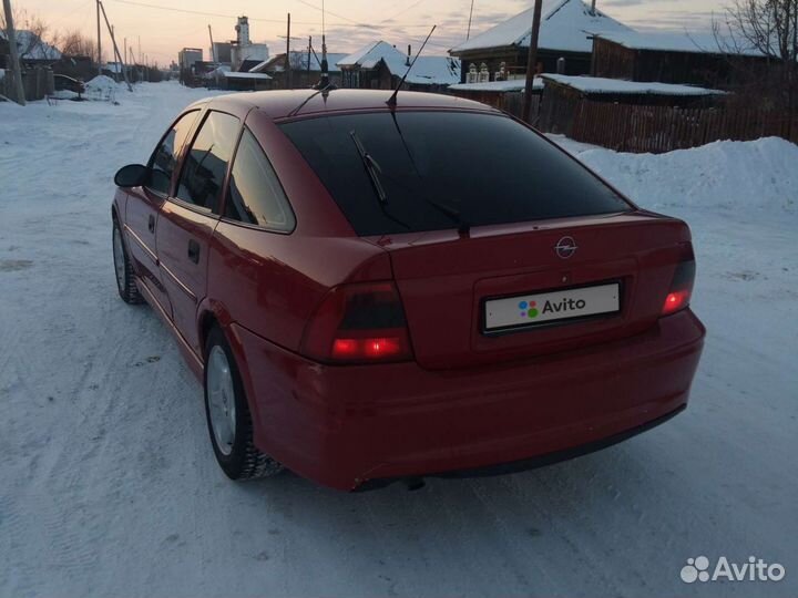 Opel Vectra 2.0 МТ, 1999, 255 690 км