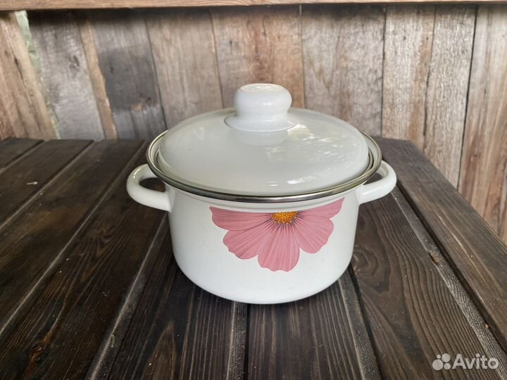 Кастрюля эмалированная