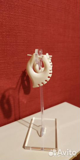 «Серьги из кости»