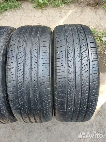 Roadstone N'Fera AU5 215/55 R17