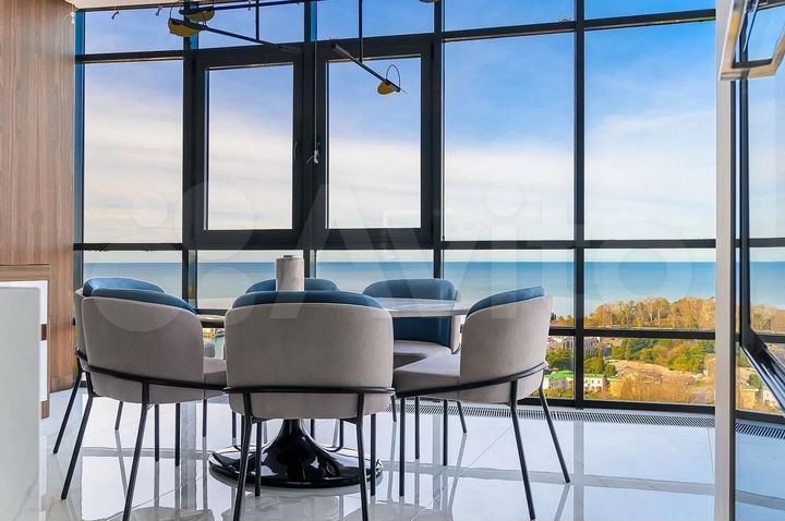 2-к. квартира, 107 м², 14/21 эт.