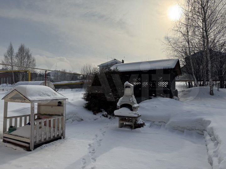 Дом 269 м² на участке 15 сот.