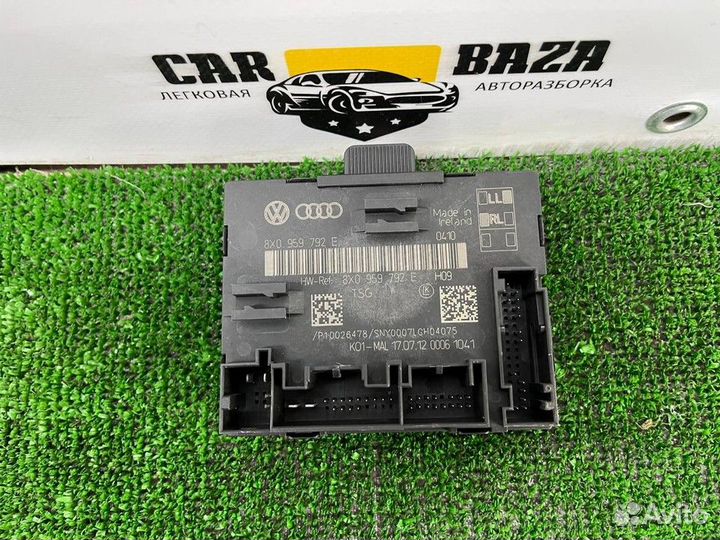 Блок управления двери передней левой L Audi Q3