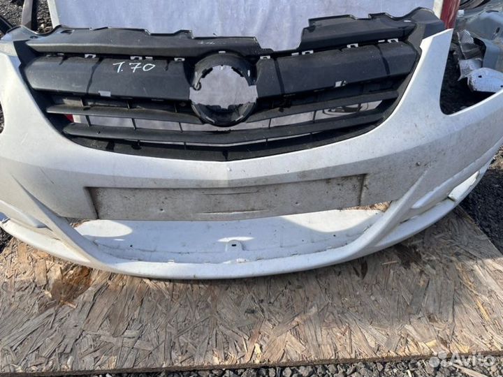 Бампер передний Opel Corsa D