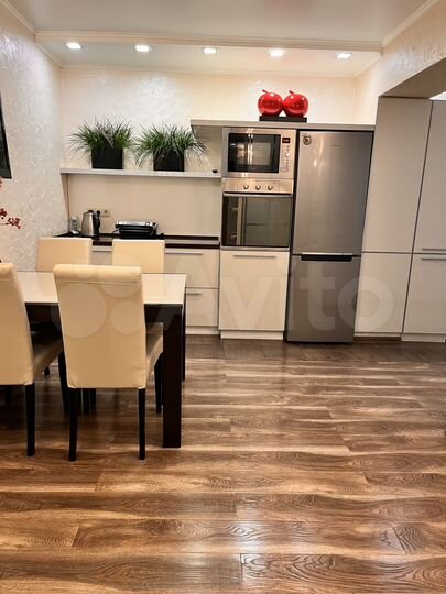 3-к. квартира, 92 м², 10/10 эт.