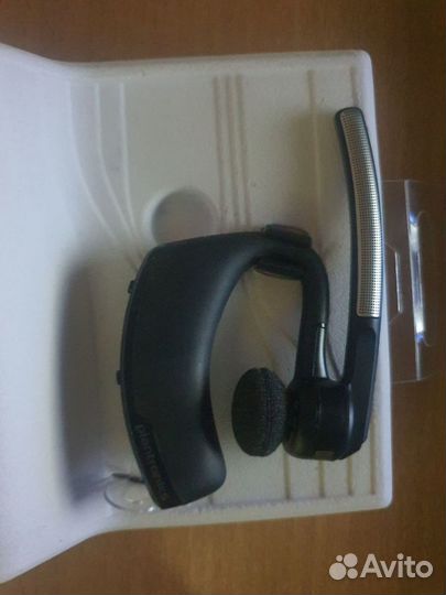 Блютуз гарнитура plantronics Voyager Legend