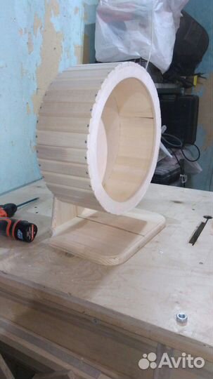 Колесо беговое для шиншилл, белок, ежей, поссумов