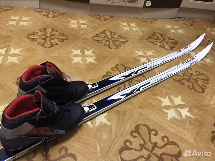 Беговые лыжи, ботинки, крепления