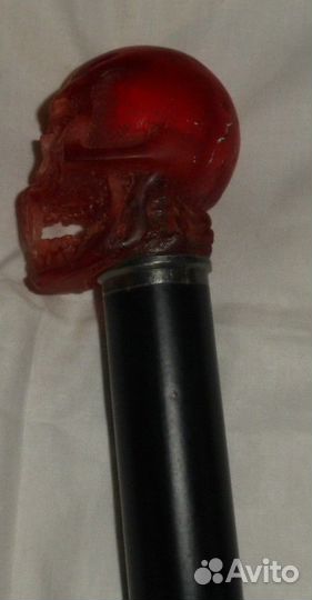 Трость металлическая с навершием в виде черепа