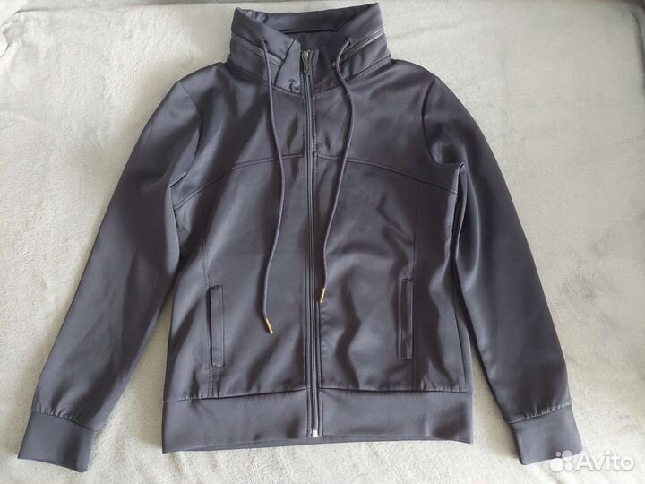 Спортивный костюм женский