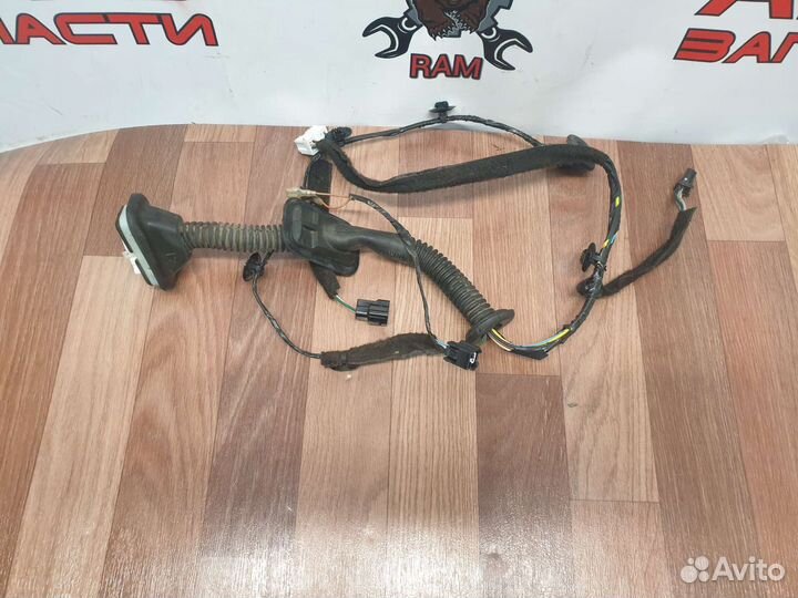 Проводка передней левой двери Renault Sandero