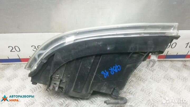 Фара правая Ford Galaxy рест. 2003