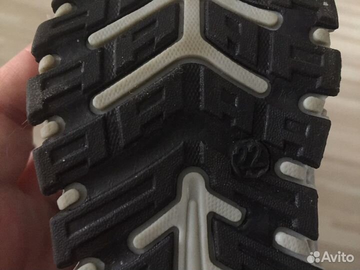 Кроссовки детские