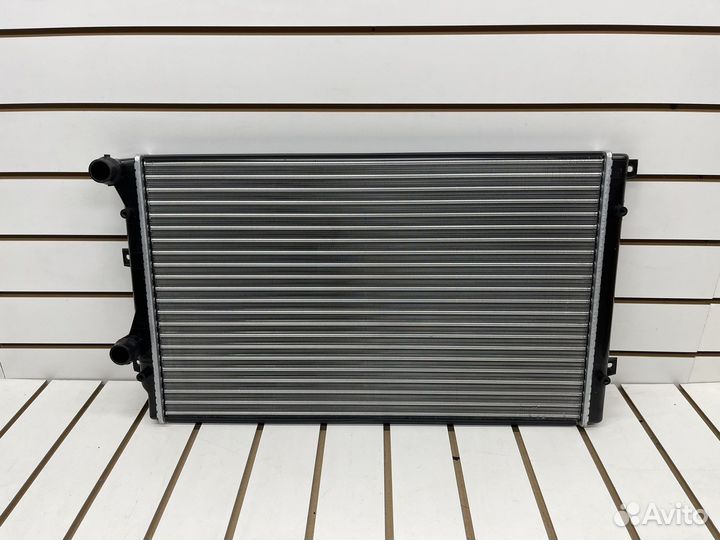 Радиатор охлаждения Skoda superb
