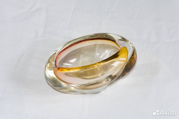 Посуда импортная: хрусталь, цветное стекло