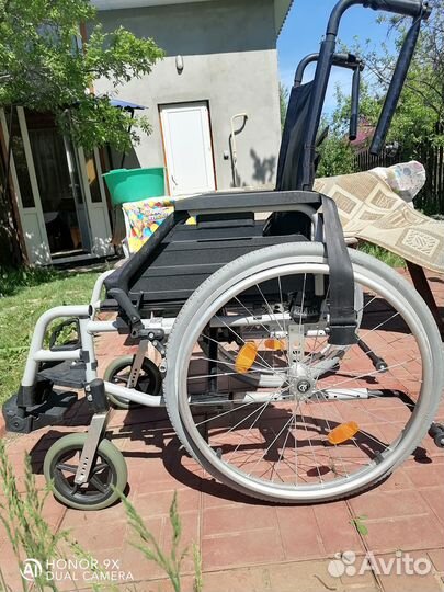 Инвалидная коляска комнатная, кресло до 50см