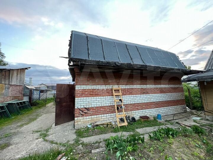 Дом 69 м² на участке 4 сот.