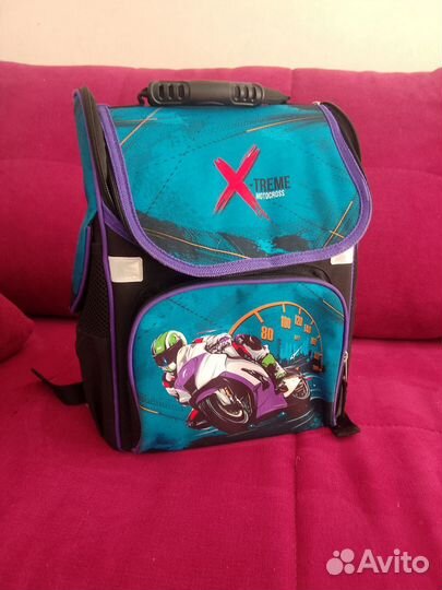 Рюкзак школьный