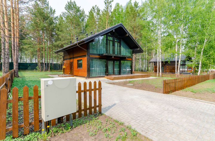 Коттедж 185 м² на участке 13 сот.