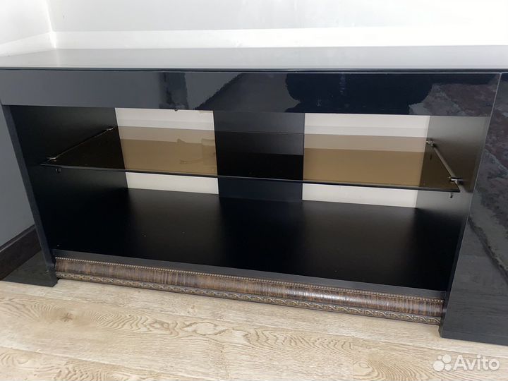 Подставка для телевизора