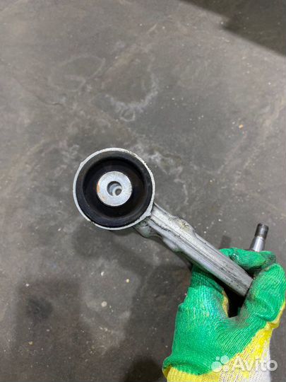 Рычаг передний правый Mercedes-Benz Ml-Class W164