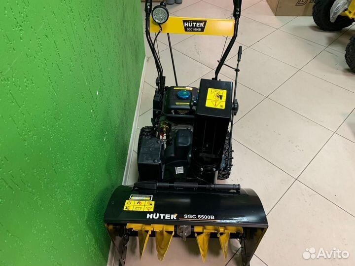 Снегоуборщик Huter SGC 5500 B