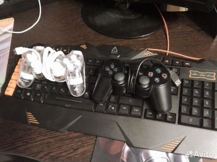 Геймпады один для пк а второй для пс3 оригинал