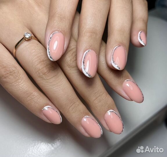 Мастер маникюра, бровист