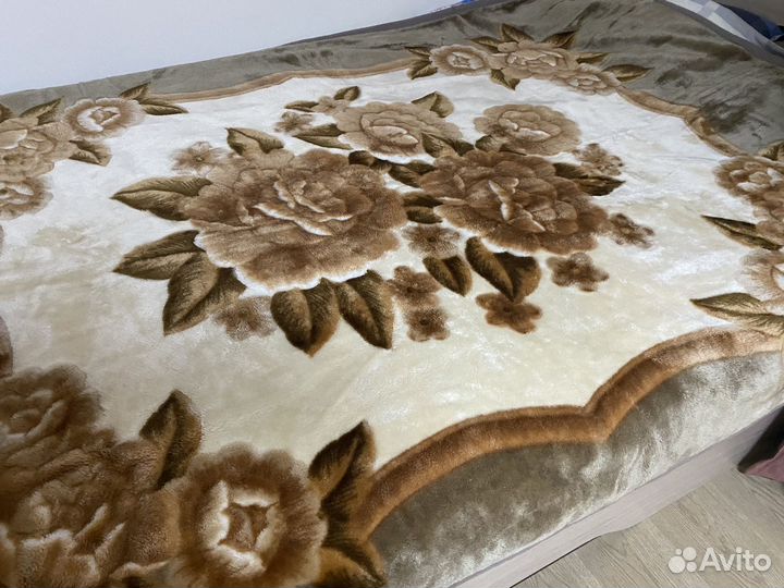 Плед покрывало бежевый плюшевый