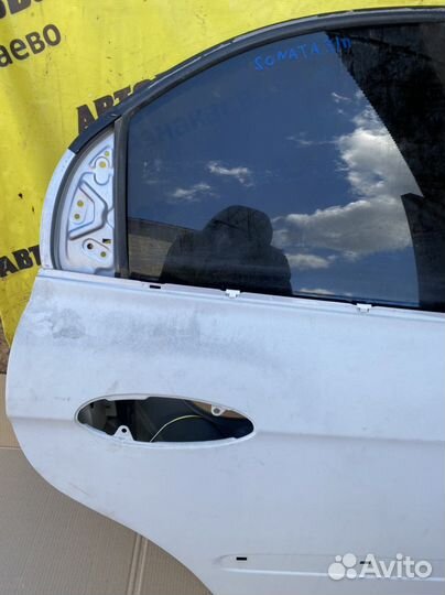 Задняя правая дверь Hyundai Sonata