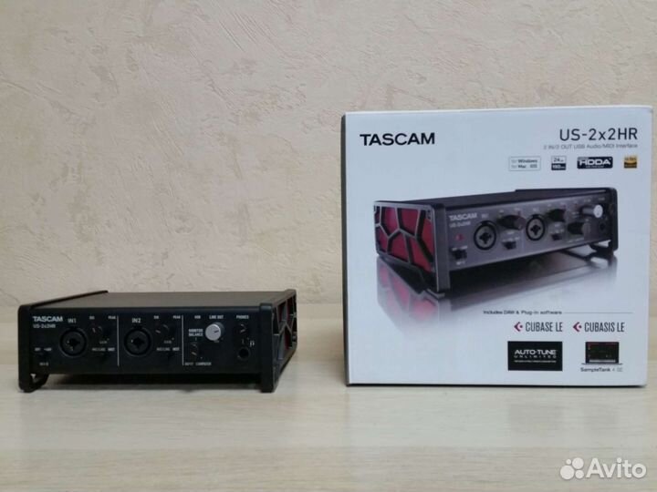 Студийная звуковая карта Tascam US-2x2HR