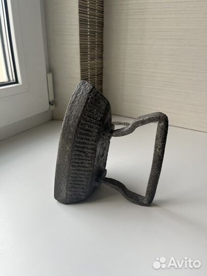 Утюг чугунный старинный