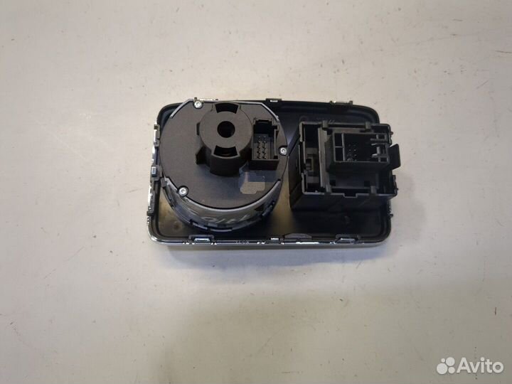 Переключатель света Skoda SuperB, 2012