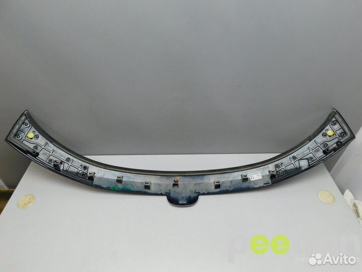 Б/У Б/У Накладка двери багажника б/у