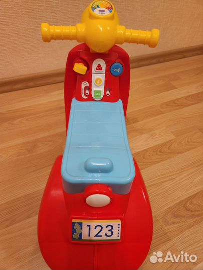 Fisher Price Обучающий скутер (состояние нового)