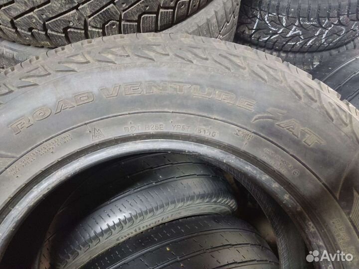 Kumho Road Venture AT61 265/65 R17