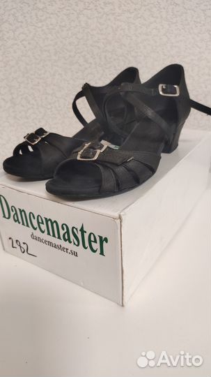 Туфли для бальных танцев