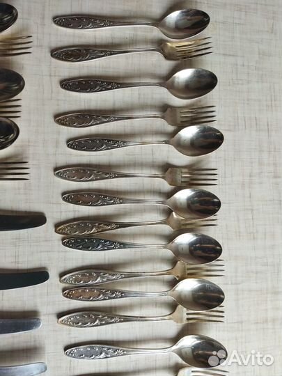 Столовый набор ложки,вилки и ножи мельхиор