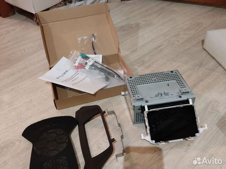 Авторадиомагнитола