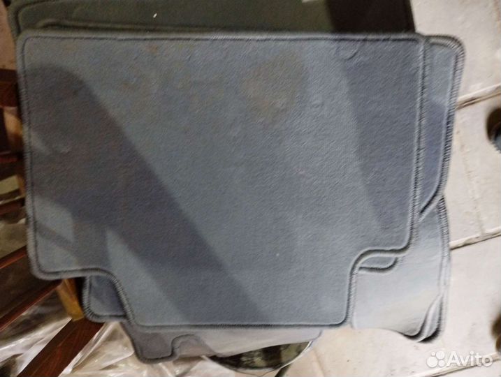 Автомобильные коврики mercedes-benz