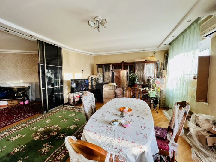 3-к. квартира, 84 м², 5/17 эт.