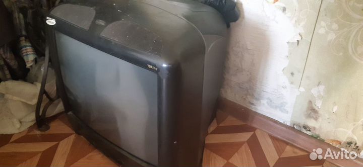 Телевизор на запчасти