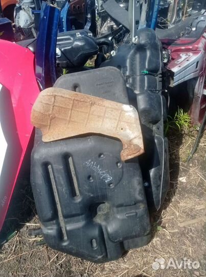 Бак топливный 1720195F0A ниссан альмера классик