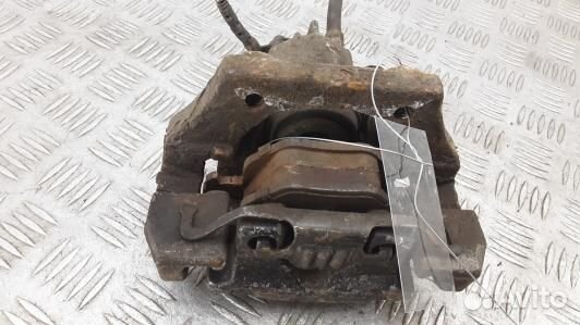 Суппорт тормозной задний правый BMW 5 E60/E61 (8NI