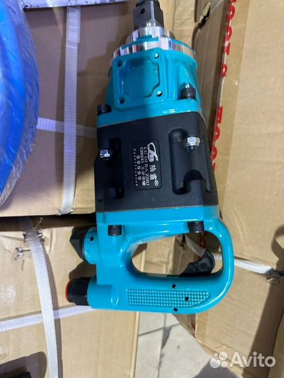 Гайковерт пневматический