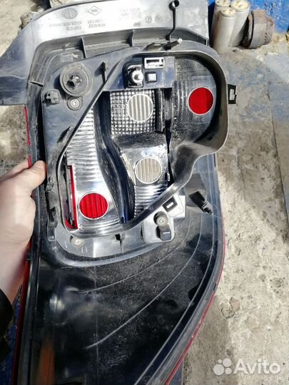 Фонарь задний правый Рено Логан 2